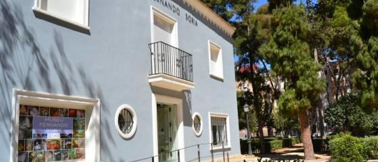 La Casa del Reloj, el inmueble en el que se ubica el museo, es de titularidad municipal.