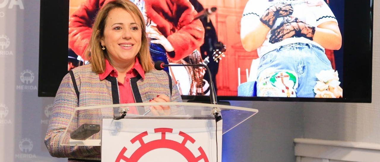 La delegada de Festejos, Ana Aragoneses, ayer en rueda de prensa.