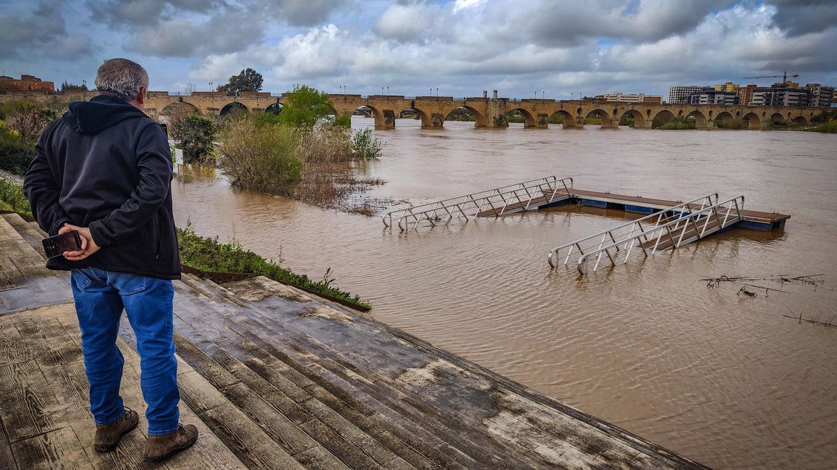 El estado del río Guadiana a su paso por Badajoz