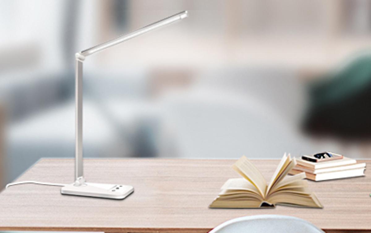 Esta lámpara LED es ideal para cualquier escritorio