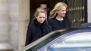 Les infantes Elena i Cristina es van vacunar als Emirats durant una visita al rei Joan Carles