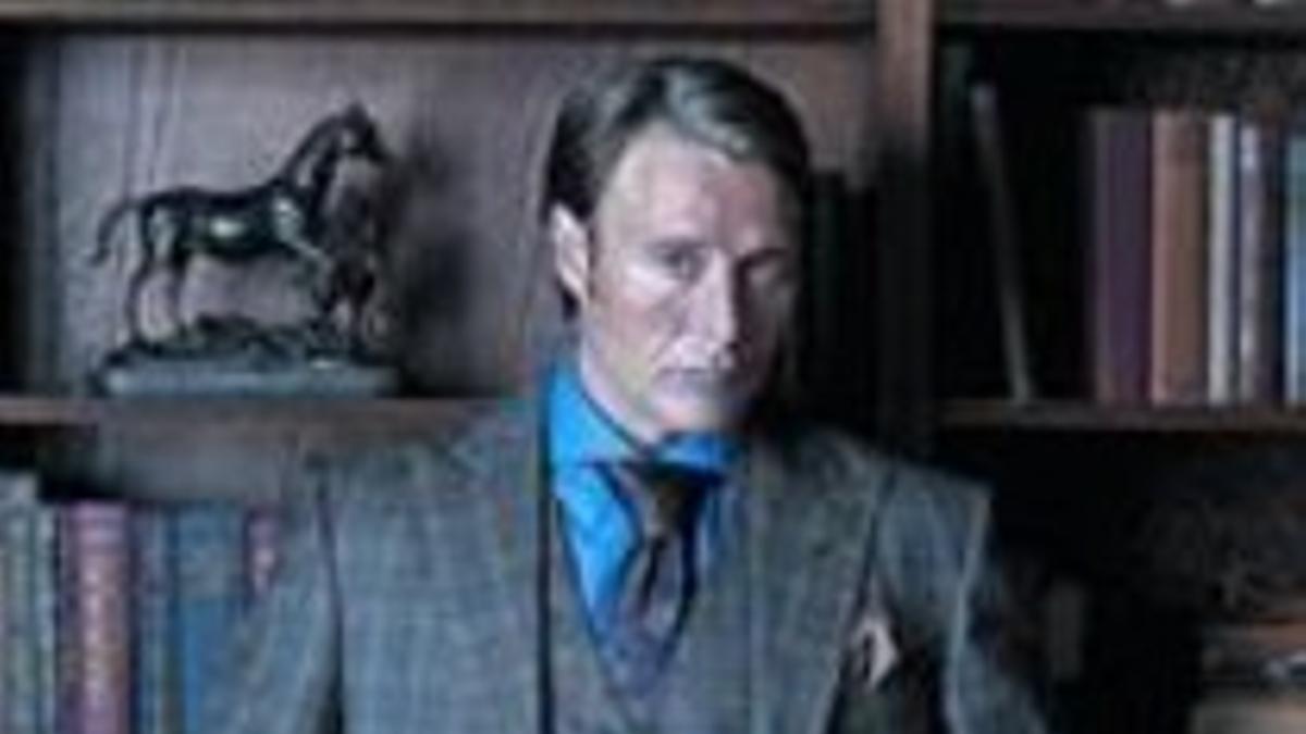 El actor Mads MIkkelsen, caracterizado como Hannibal Lecter.