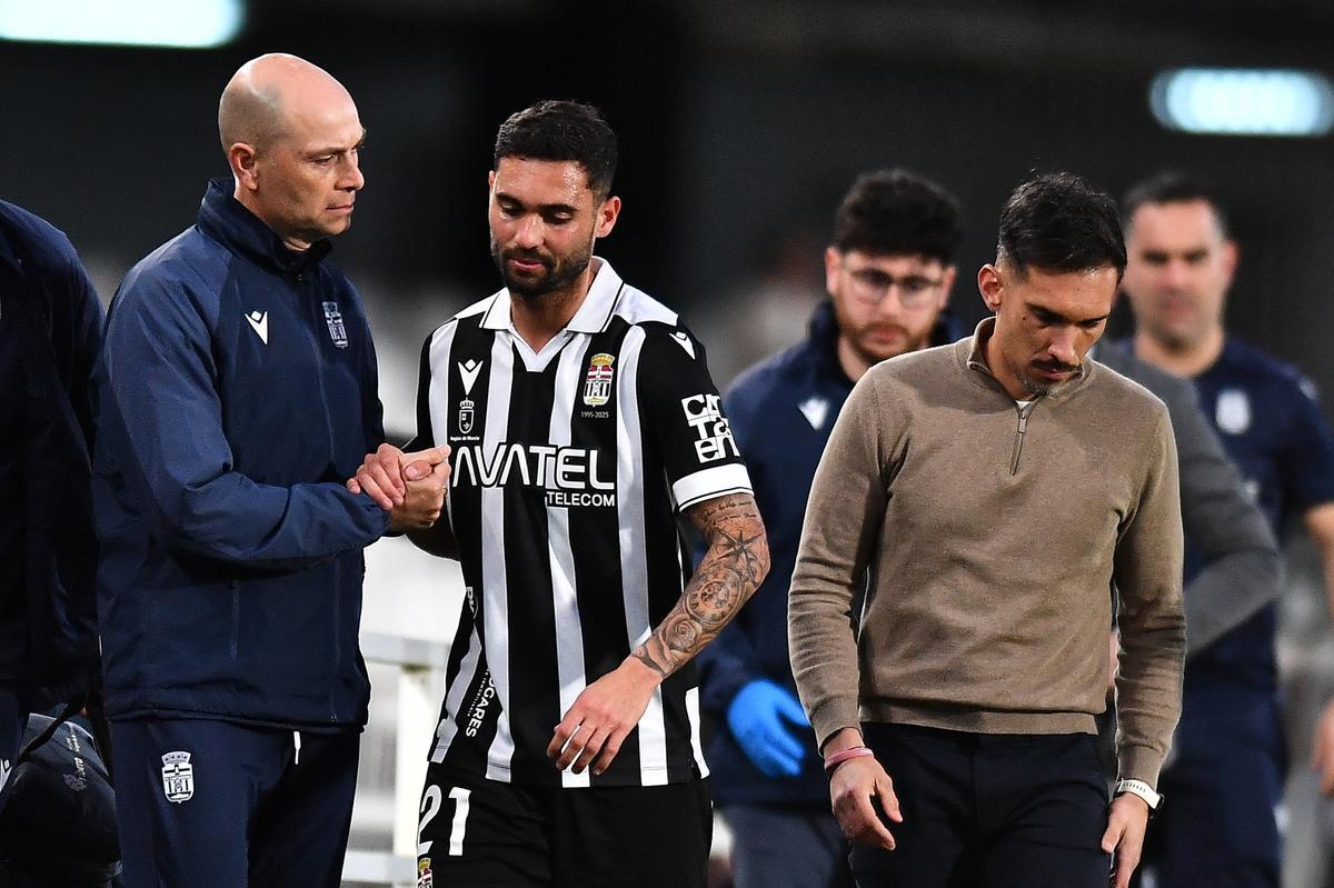 Benito Ramírez en un choque del Cartagena.