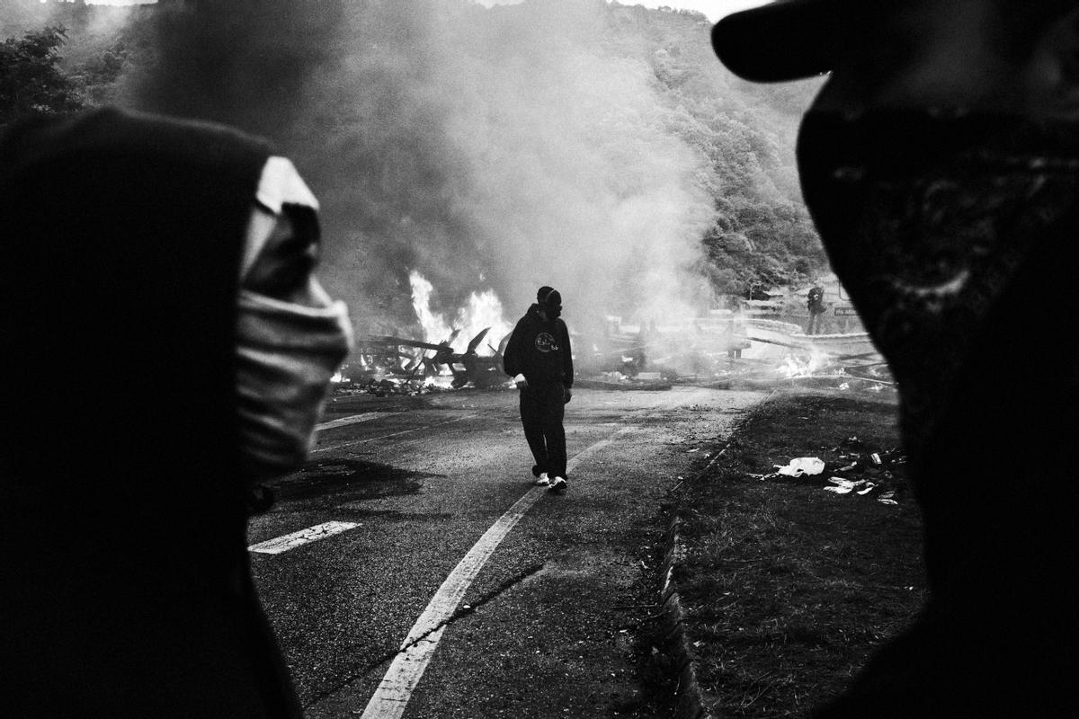 Mineros en una barricada en la puerta de la mina Pozo Santiago en Caborana, cerca de Oviedo, al norte de España, el 6 de julio de 2012. 