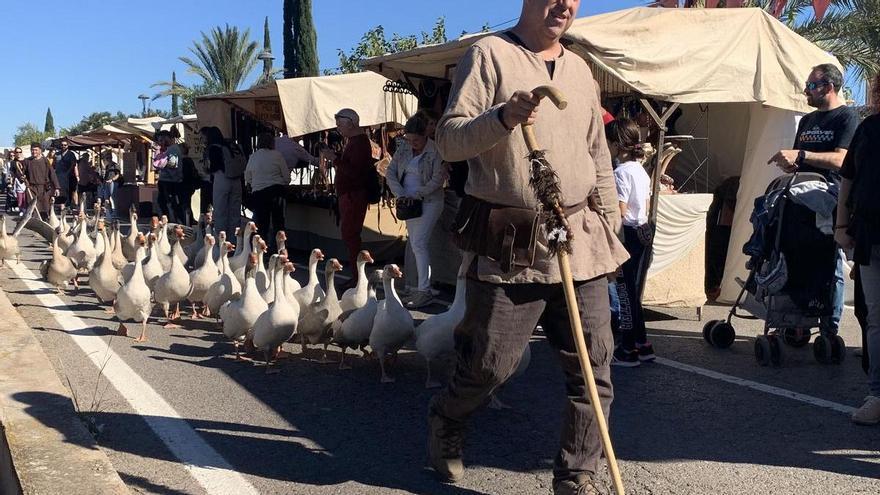 Nules viaja al esplendor de la historia de Mascarell con la XV Feria Medieval