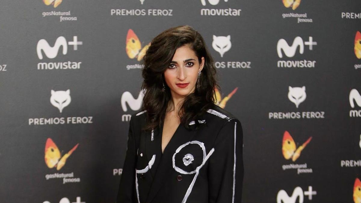 Alba Flores, con traje reivindicativo en los Premios Feroz 2018