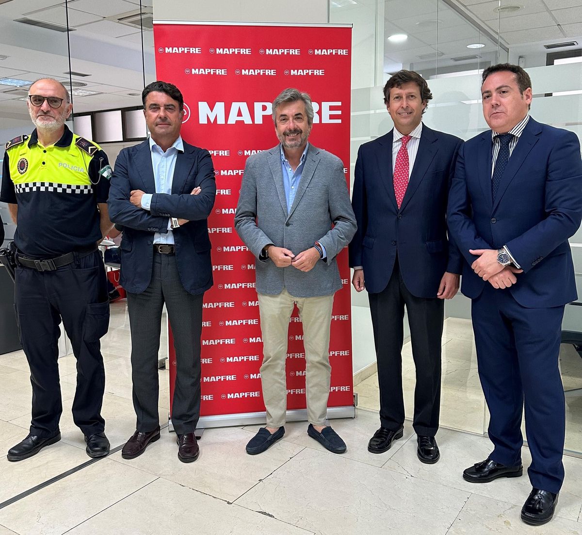 Miguel Ángel Torrico (c), en el coloquio de Mapfre, este miércoles.