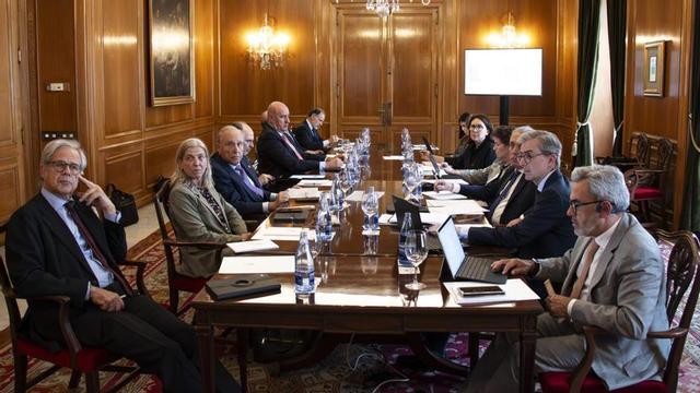 Reunión del patronato de la Fundación Princesa, ayer, en el Hotel de la Reconquista, en Oviedo.
