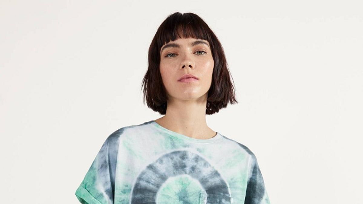 10 prendas con estampado 'tie dye', la tendencia 'hippie' de la temporada