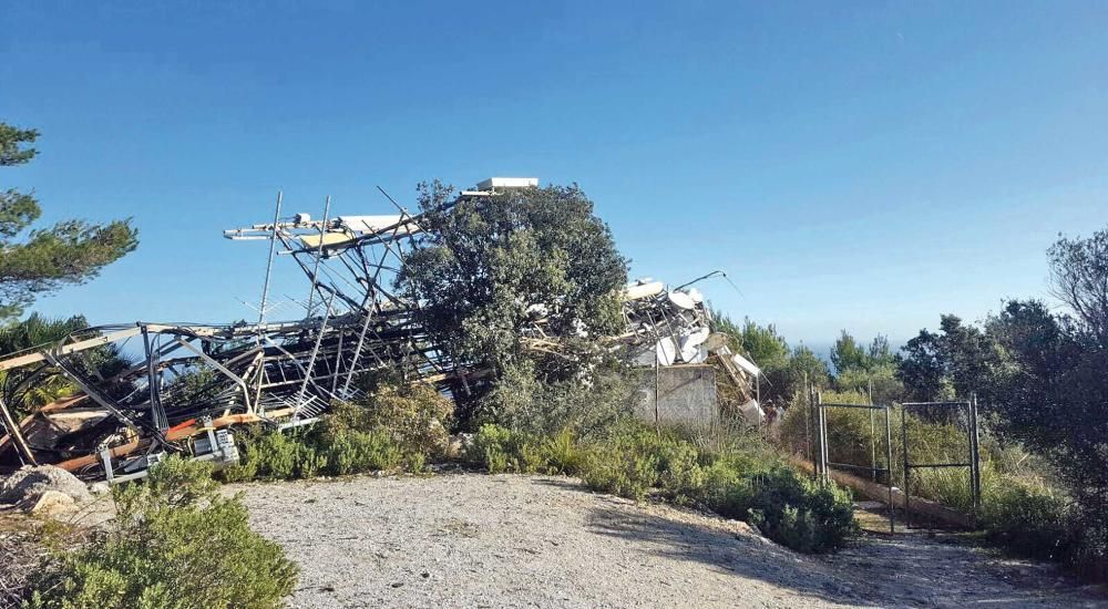 El vendaval deja un reguero de incidentes