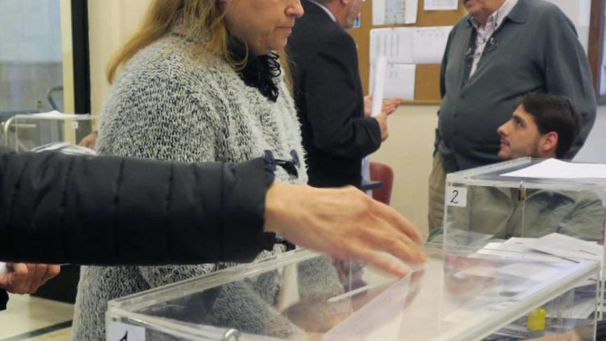 Cómo votar desde el consulado.