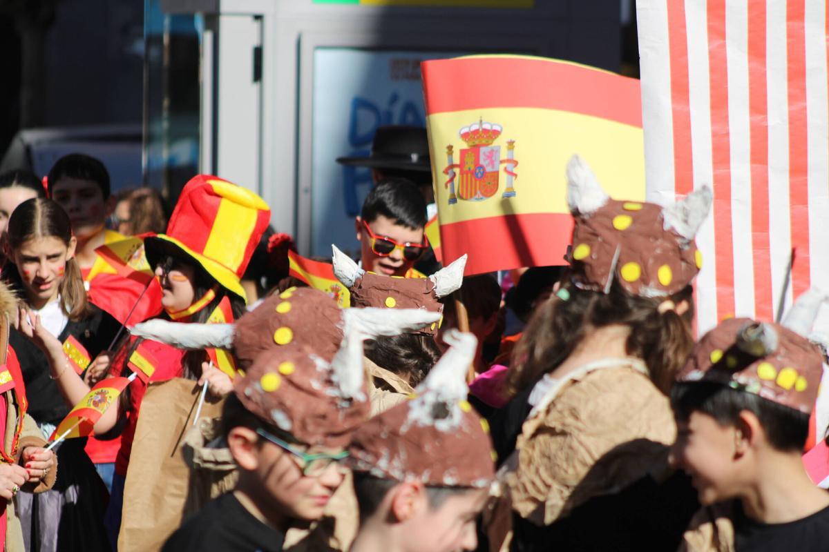 Las fiestas de carnaval de los colegios Liceo Mierense, Vega de Guceo, Beata Imelda-Santo Tomás y Gervasio Ramos.