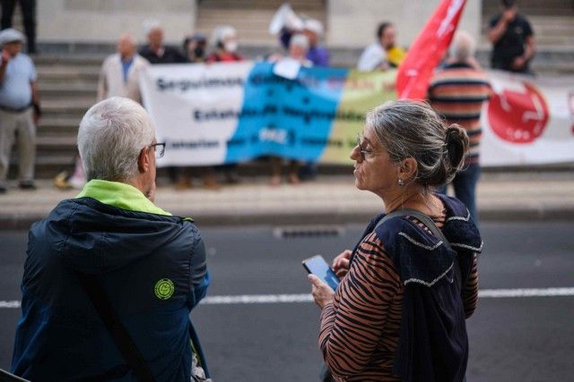 Manifestación en Santa Cruz de Tenerife contra la Cumbre de la OTAN