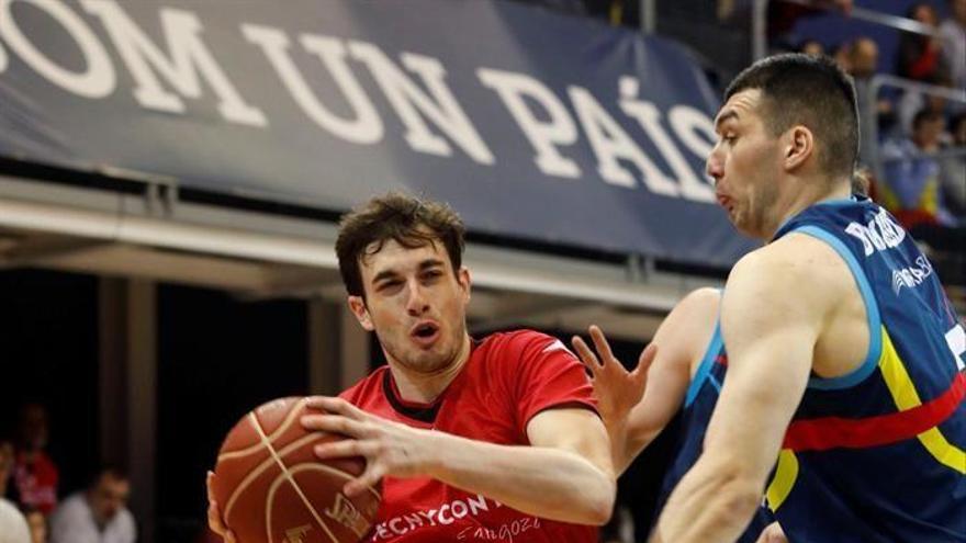 El Tecnyconta sufre la derrota en Andorra (100-92) y la victoria del Obradoiro ante el Madrid