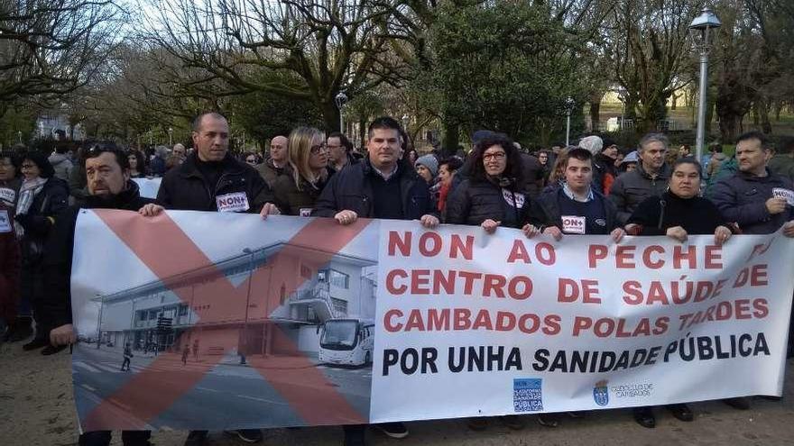 La pancanta de ayer con las reclamaciones de mejoras sanitarias para Cambados. // Iñaki Abella