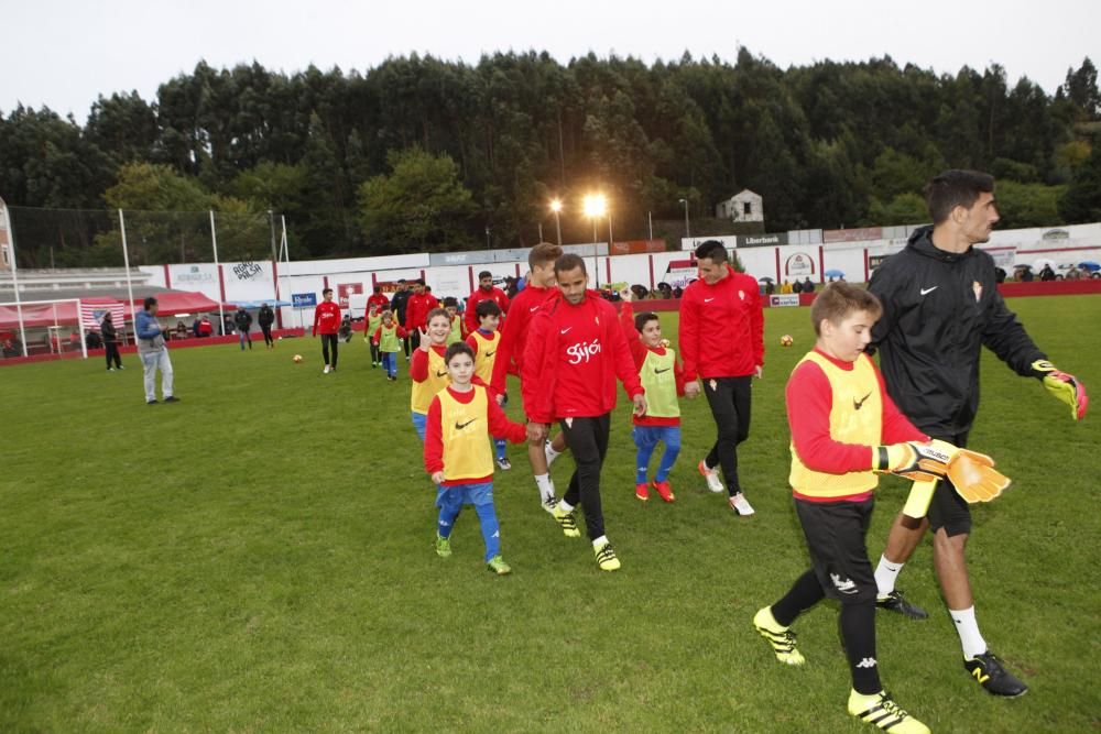 Entrenamiento del Sporting en Navia