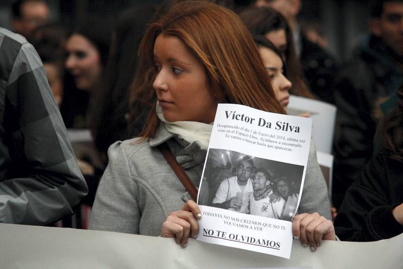 Fotogalería: Concentración en apoyo a la familia de Víctor da Silva