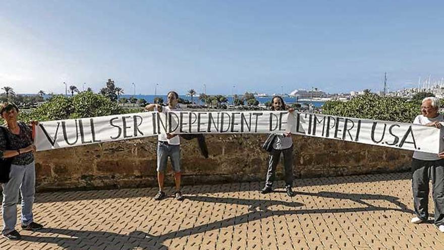 Protesta contra la VI Flota en Ciutat