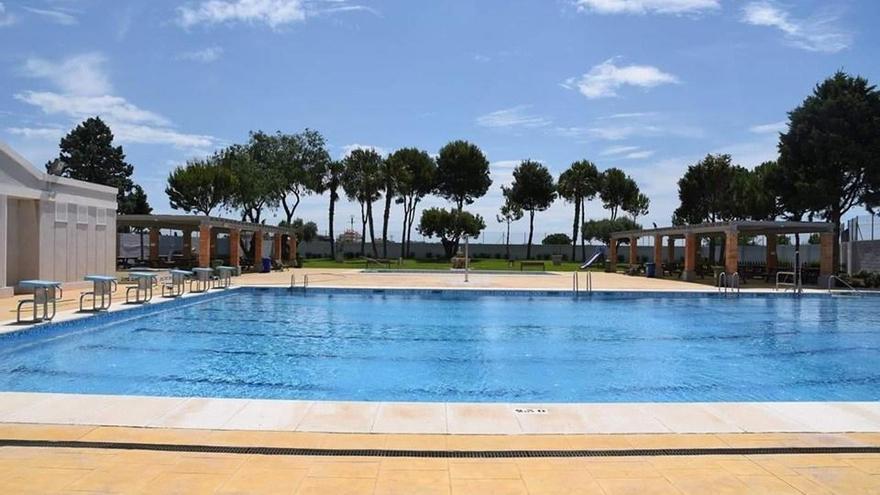 Museros cierra dos días su piscina tras encontrar heces