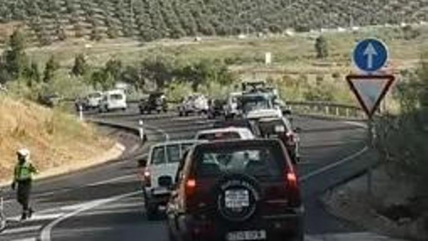 Una caravana pide en Jaén mayor defensa del olivar de sierra y un precio justo para el aceite