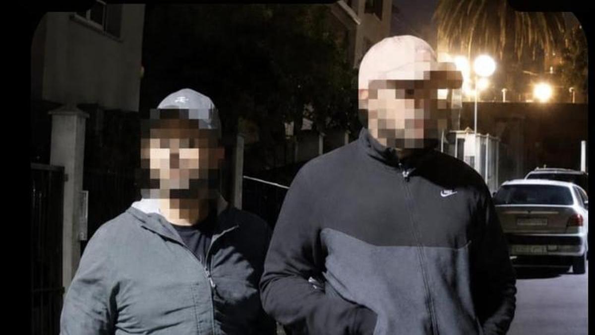 Los asaltantes, en una grabación de una cámara de seguridad