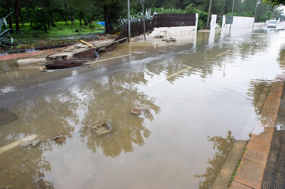 Los efectos de las lluvias en Sant Antoni.