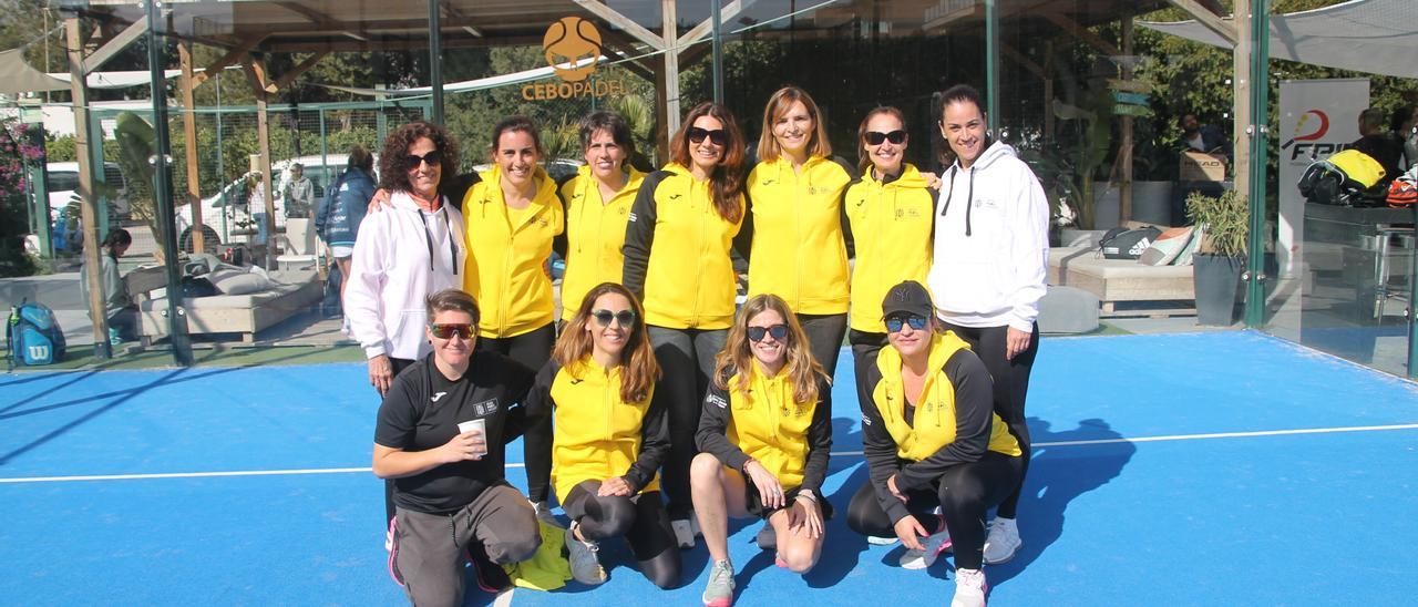 Jugadoras del Ibiza Pádel Indoor A.