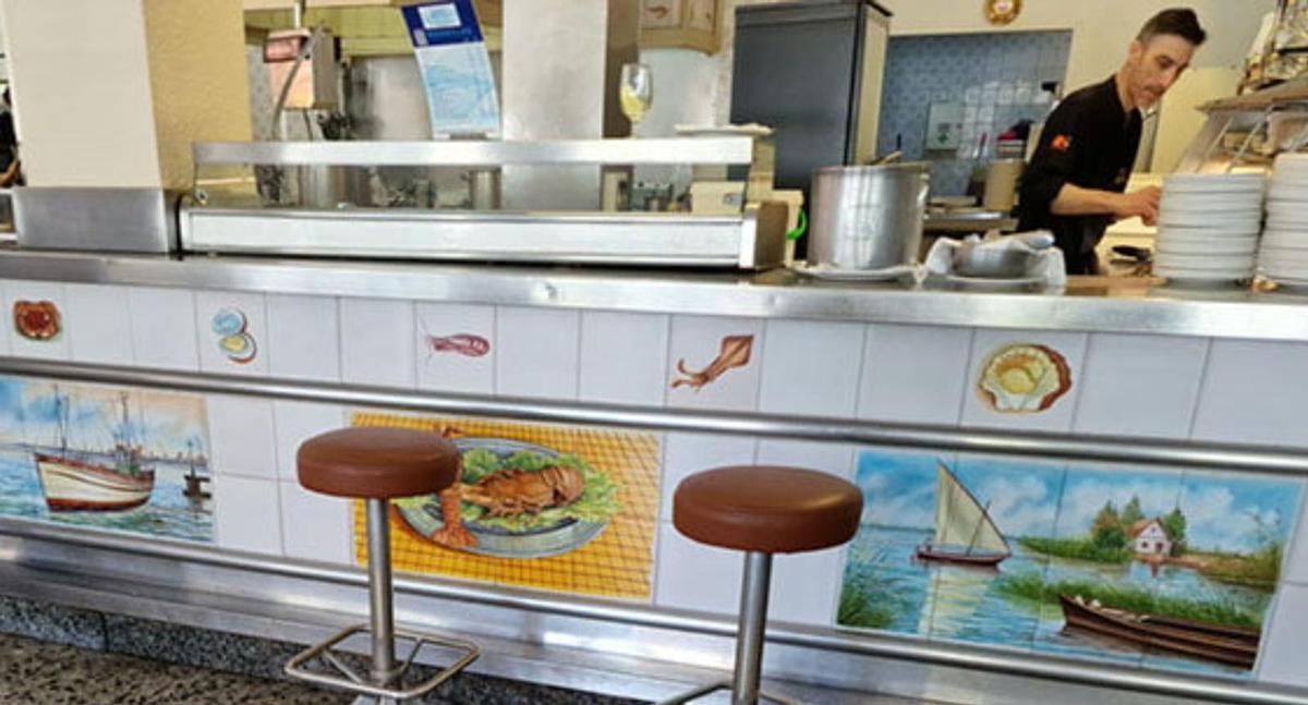 La barra del mítico Bar Bolos de València