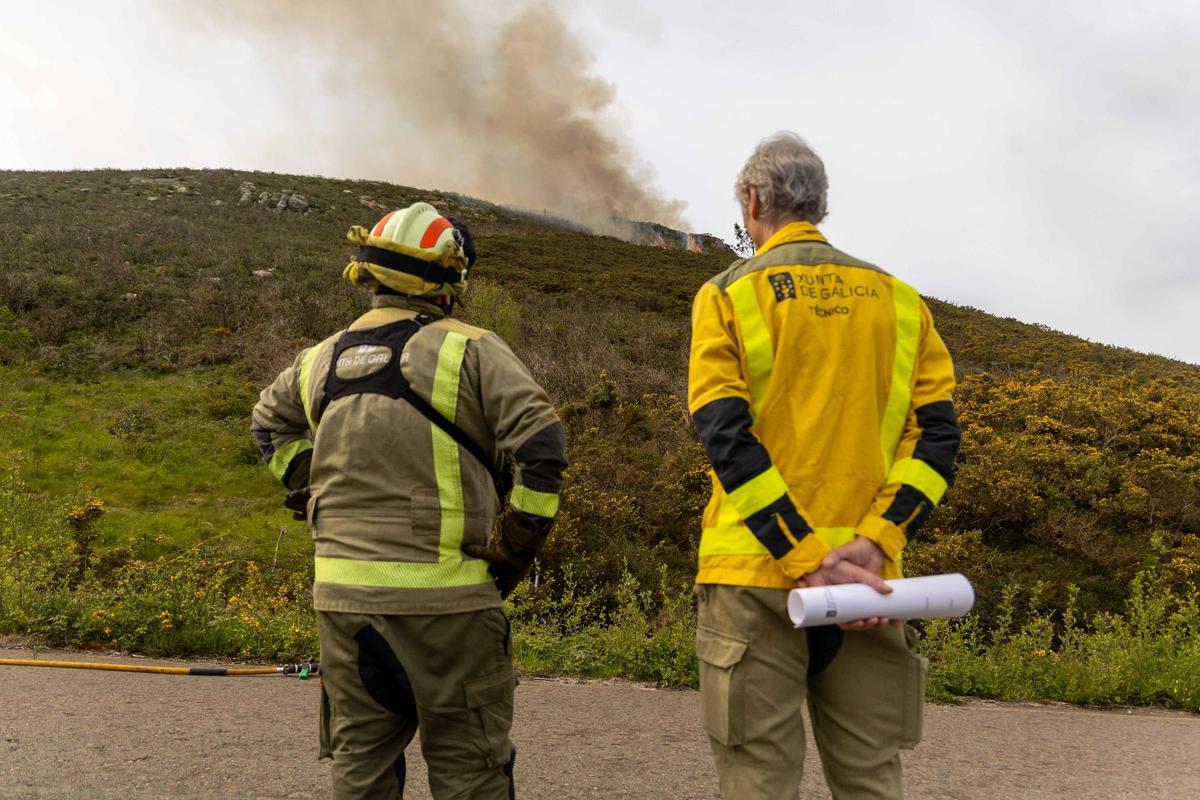 El fuego, un aliado en la prevención de las llamas: «Reduce la carga y nos da margen de seguridad