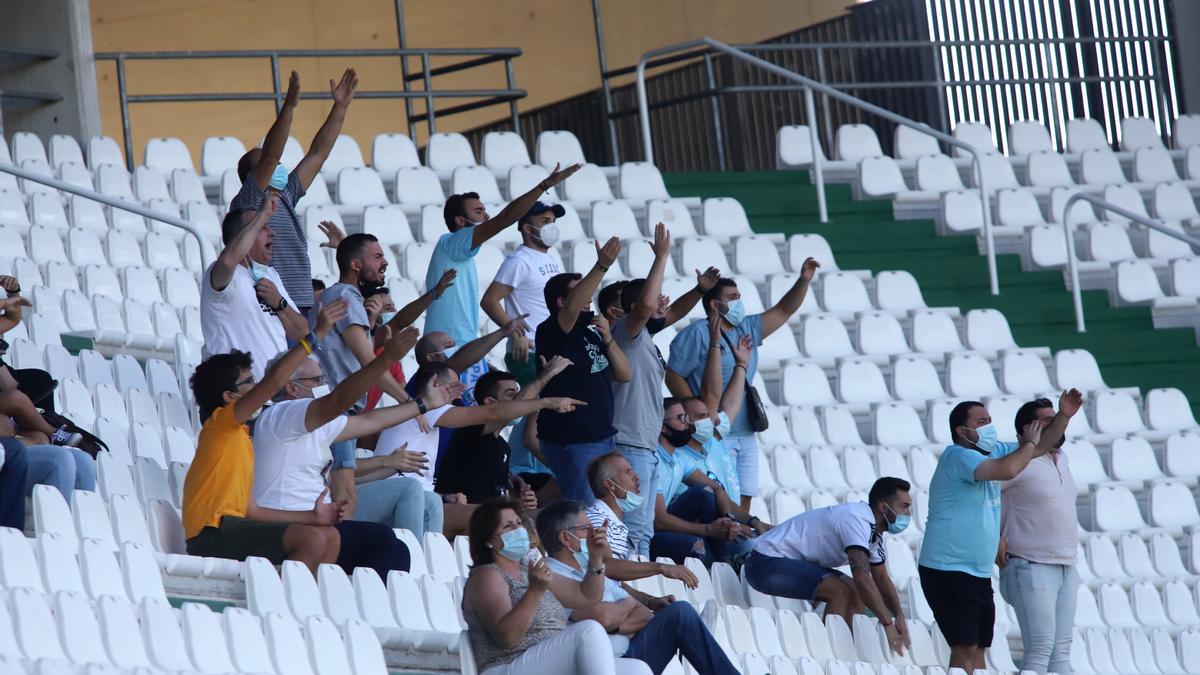 Las imágenes del Córdoba B-Ciudad de Lucena