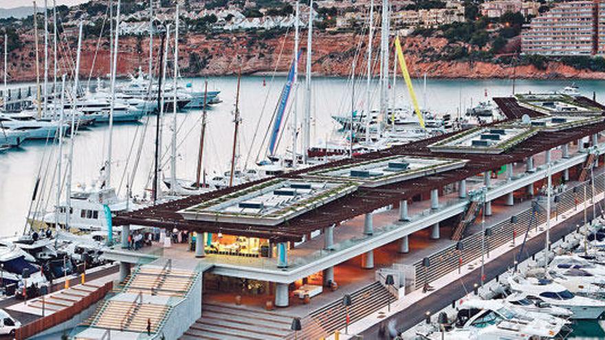 Port Adriano asegura que obtendrá la mitad de su energía de las olas del mar