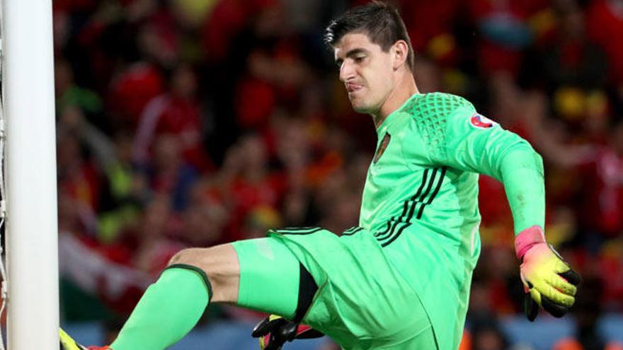 Courtois encabeza la rebelión contra Marc Wilmots