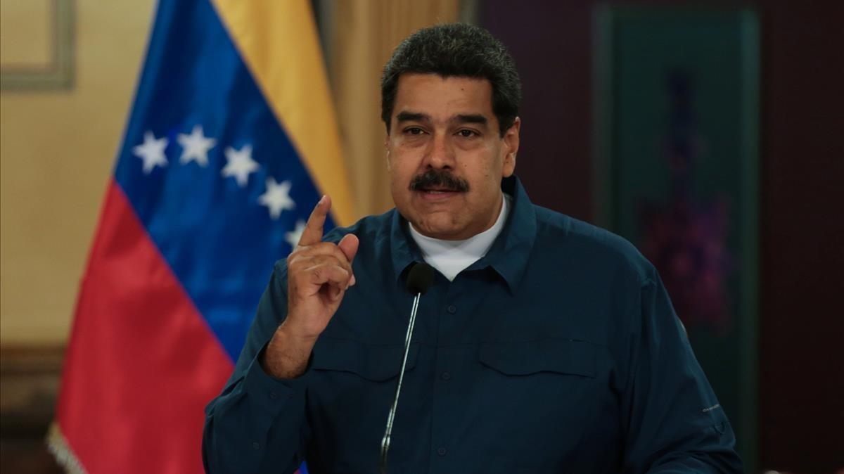 zentauroepp44657532 venezuela s president nicolas maduro speaks during a meeting180815112537