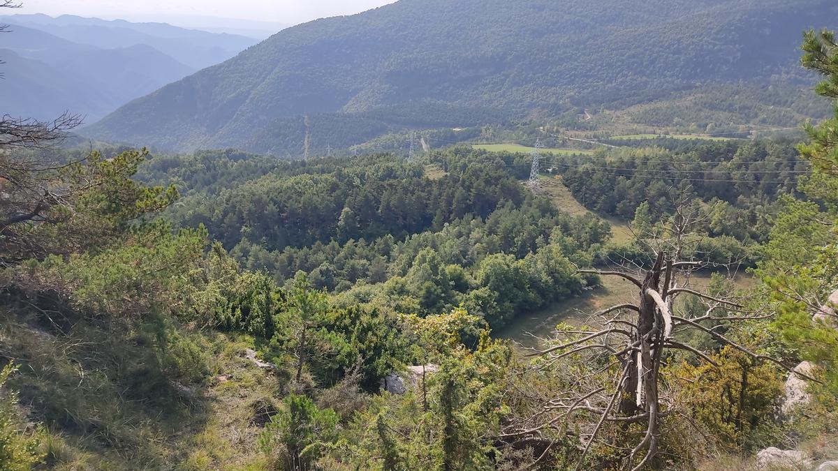 Les agrupacions necessiten més dotació per renovar els vehicles d’extinció i comprar material nou