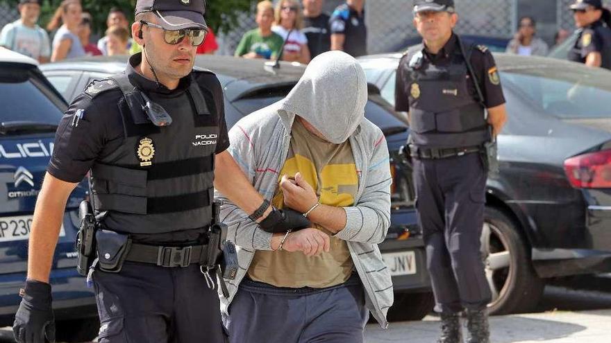 José Luis Luna, ayer a su paso a disposición judicial en Redondela.