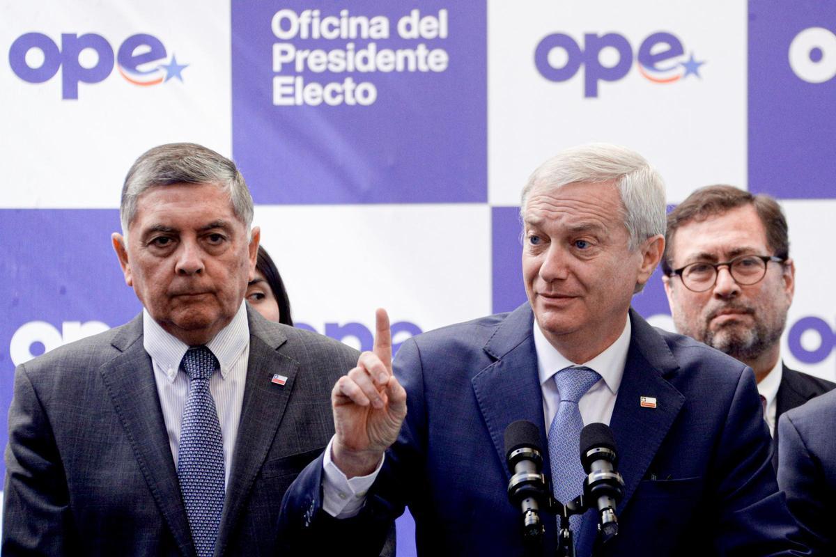 Polémica por cable chino rompe el traspaso más tenso desde fin de la dictadura en Chile