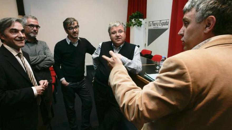 Agustín Alonso, Alfonso García-Villalba, Antonio Ubero, Román Antonio Álvarez y Luis García (coordinador del Club).