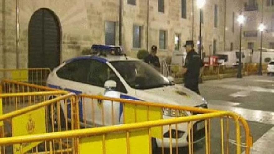 La Policía custodia las Cortes Valencianas