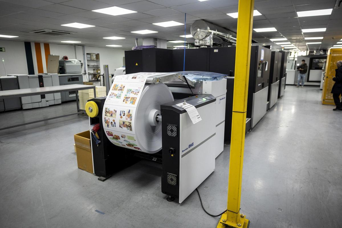 La nueva rotativa tiene 30 metros de longitud y traerla desde Japón ha sido un "reto logístico".