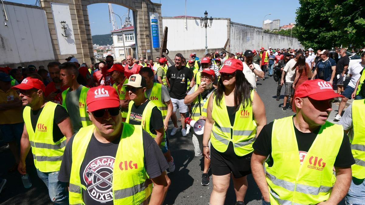 Trabajadores del metal protestan en Ferrol