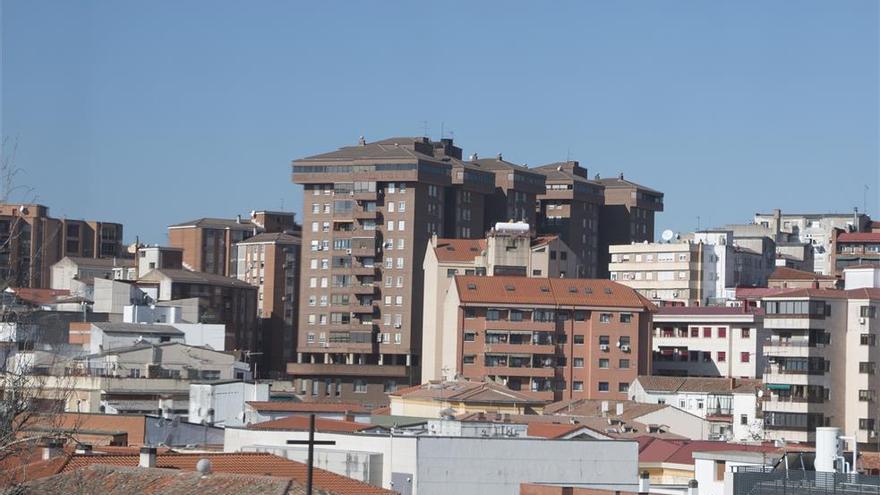Alquilar una vivienda sin muebles en Cáceres es más caro que una amueblada