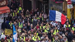 Los chalecos amarillos manifestándose en París en la decimonovena semana consecutiva de movilizaciones. 