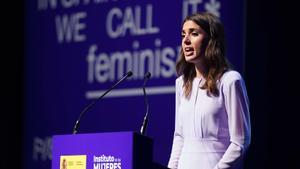 Irene Montero publica la primera foto jugant amb els seus tres fills
