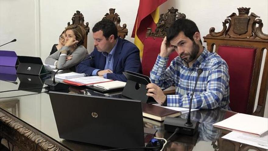 El Pleno aprueba solicitar ayuda a la Junta para el acceso al polígono