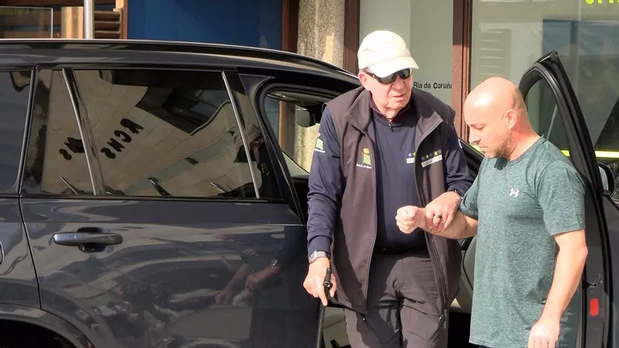 El Rey Juan Carlos evidencia sus graves problemas de movilidad en sus últimas horas en España