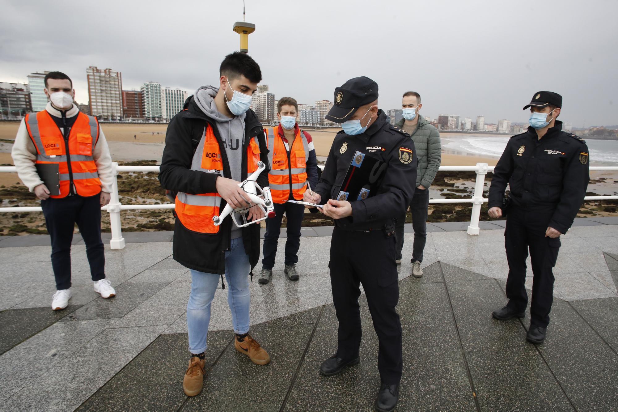 Control policial del vuelo de un dron en San Lorenzo