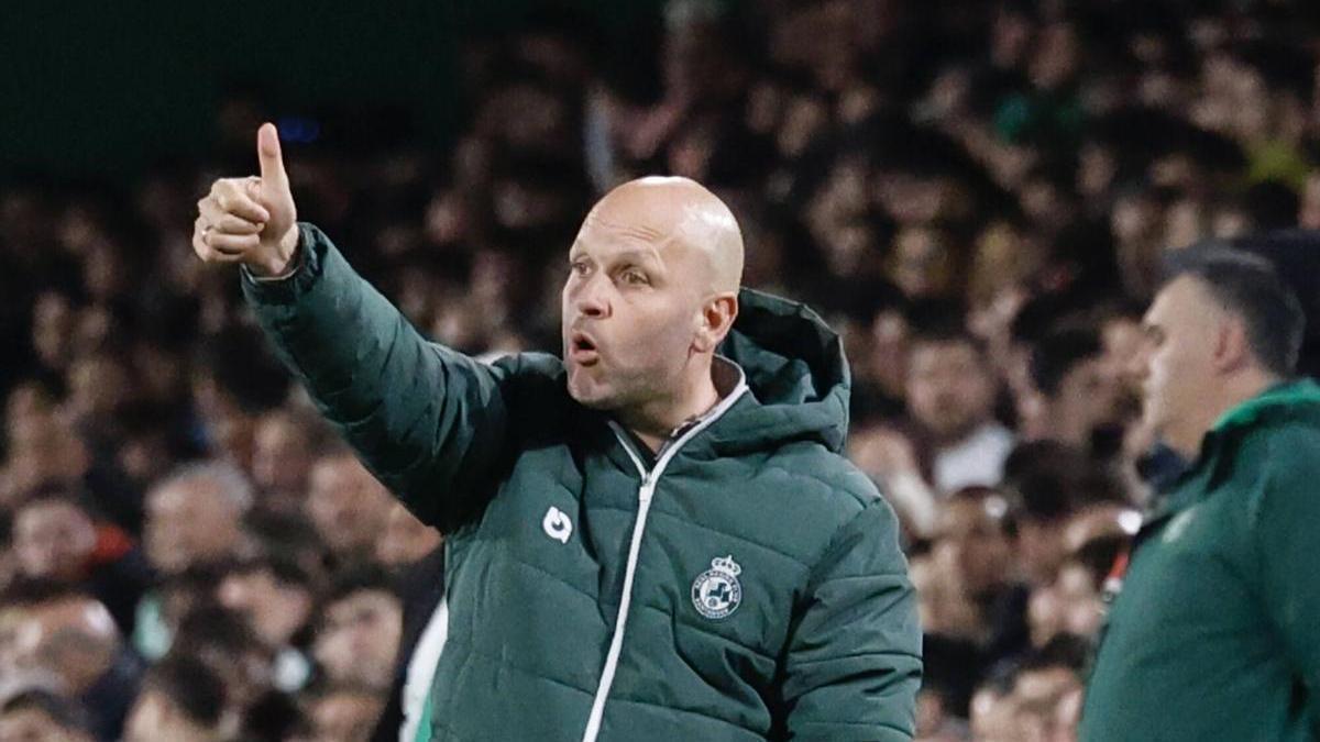 José Alberto López, durante el Racing de Santander-Sporting en El Sardinero