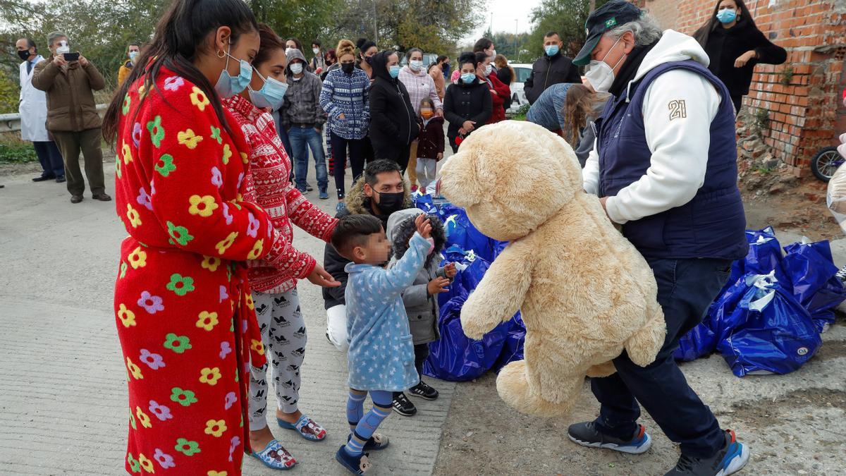 España sigue a la cola en pobreza infantil.