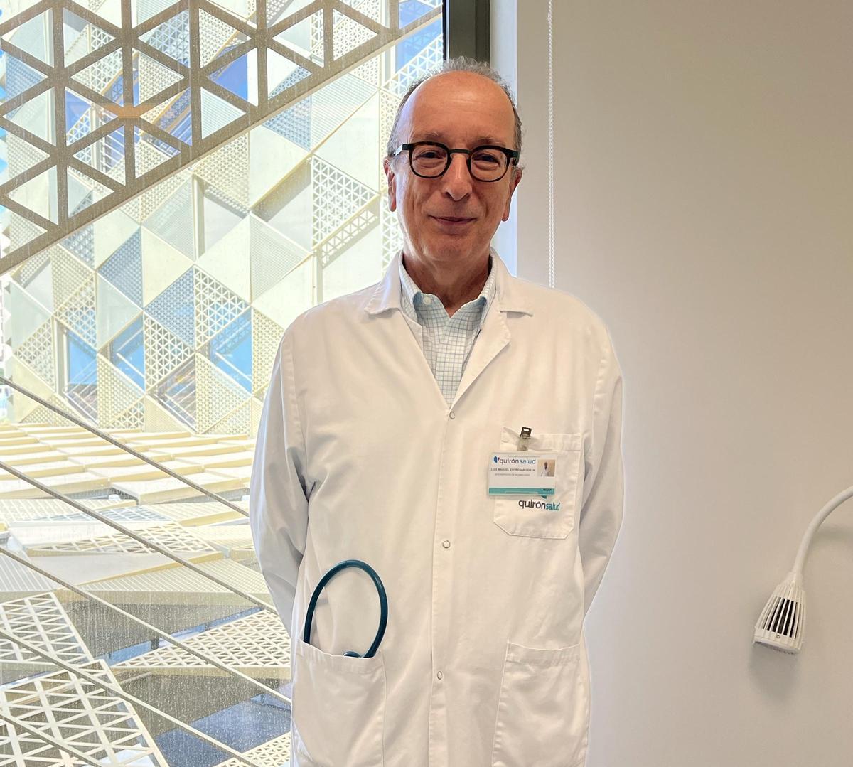 El doctor Luis Manuel Entrenas.
