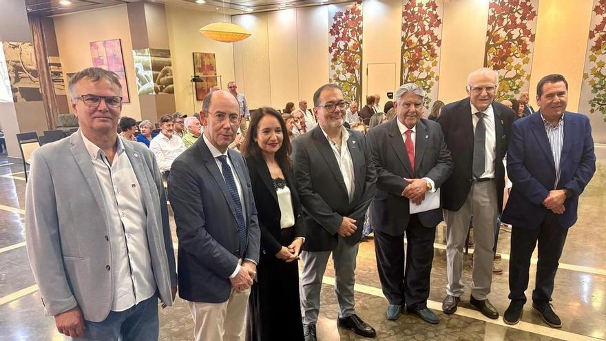 Luis Castaño, premio “Langreanos en el mundo”: “Mi máxima satisfacción es haber traído al valle del Nalón el proyecto para detectar diabetes infantil”